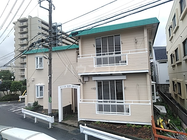 21/26 エントランス