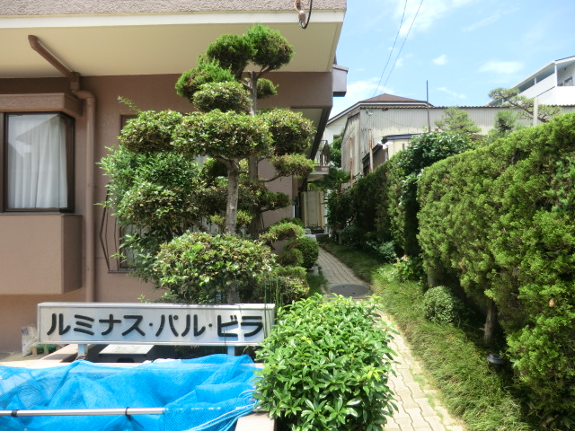 22/30 エントランス