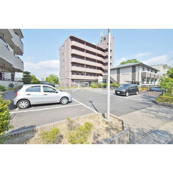 16/26 駐車場