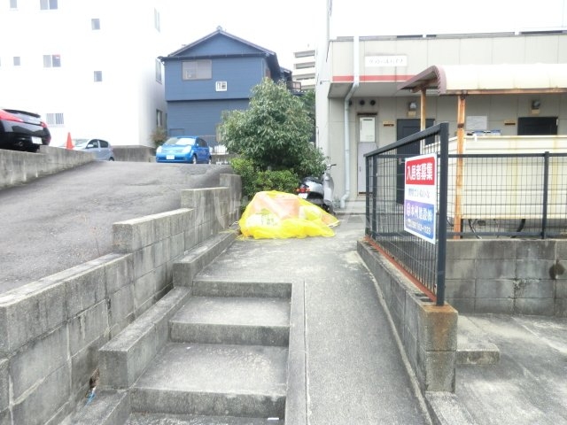 20/30 エントランス