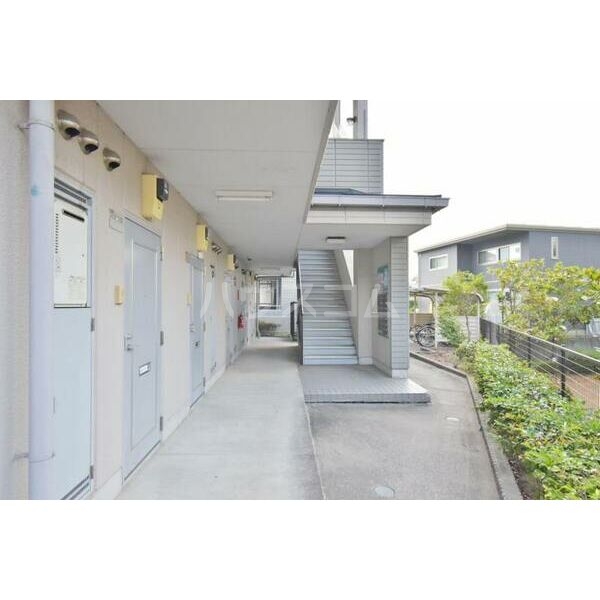 13/24 エントランス