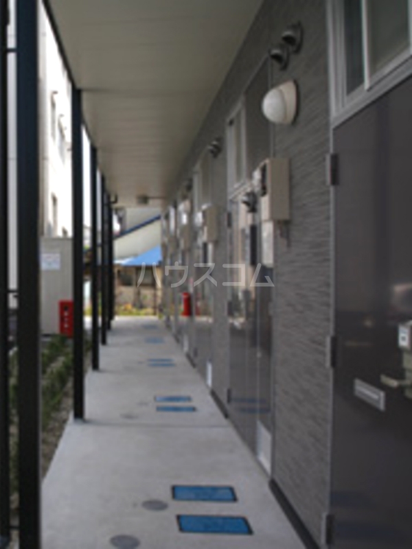 16/18 エントランス