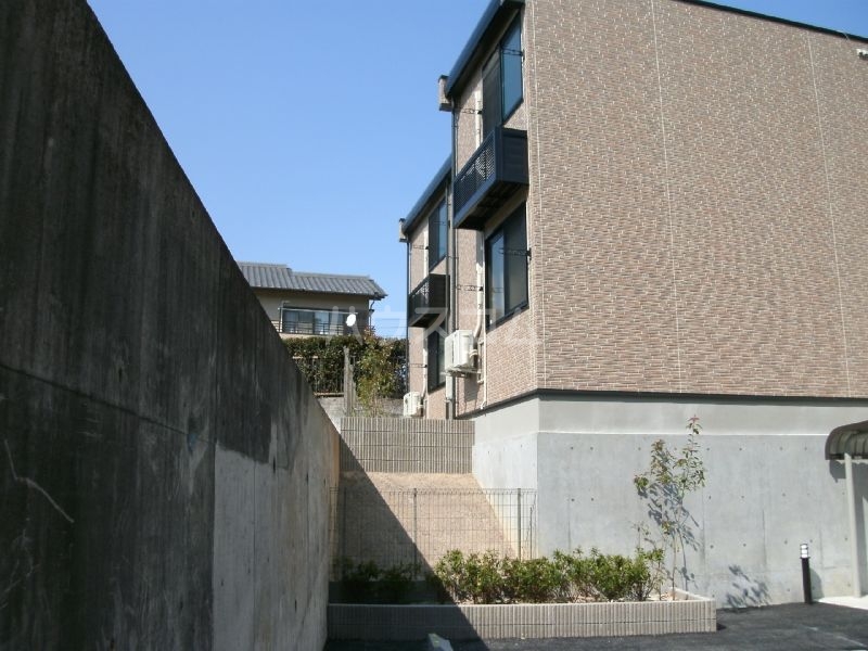 14/17 エントランス