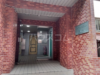 2/10 エントランス