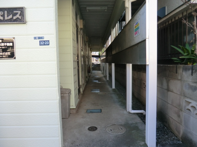 17/25 エントランス