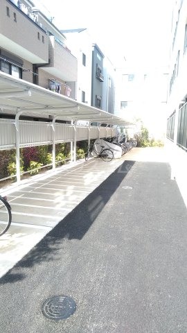 21/27 駐車場
