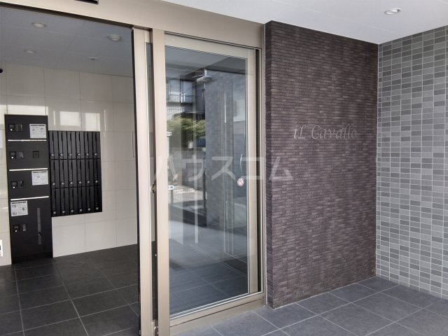 22/30 エントランス