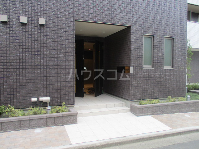 17/28 エントランス