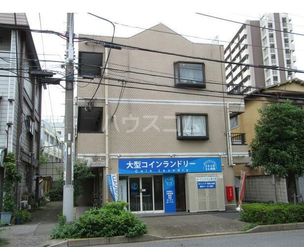 2/4 エントランス