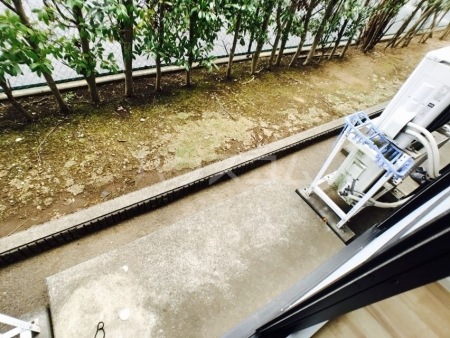 13/21 バルコニー