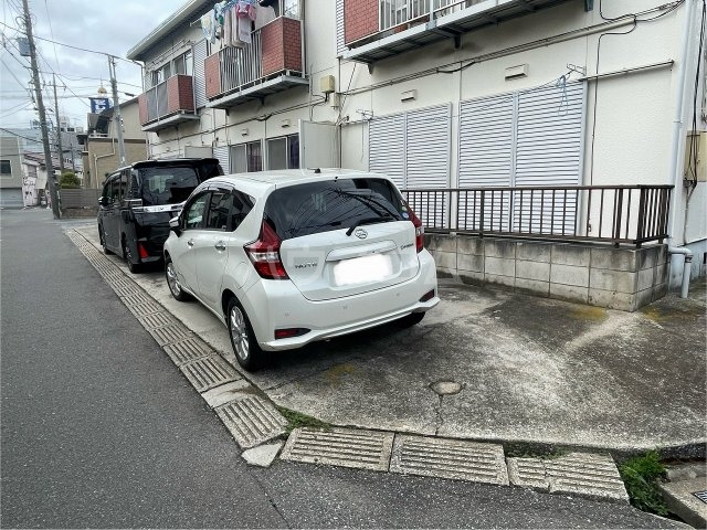 20/30 駐車場
