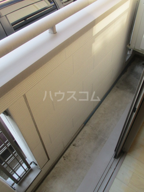 14/27 バルコニー