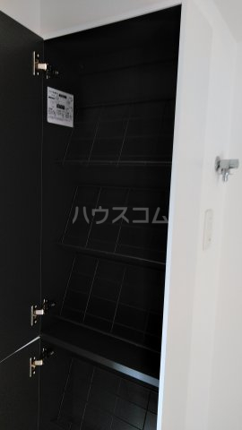 26/30 エントランス