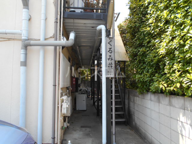 25/30 エントランス