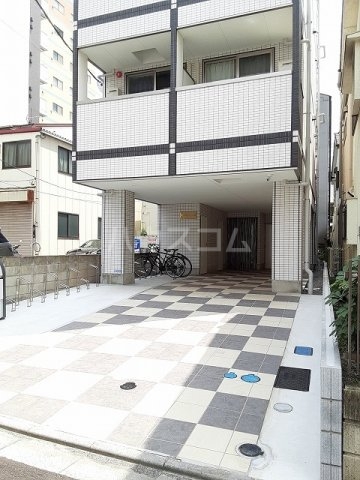 29/30 エントランス