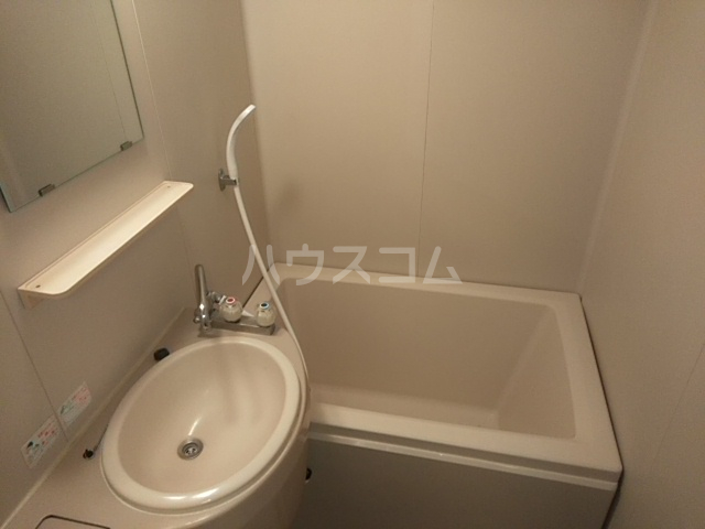 13/26 浴室