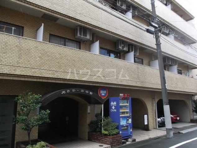 14/17 エントランス