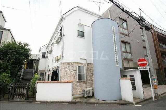 18/22 エントランス