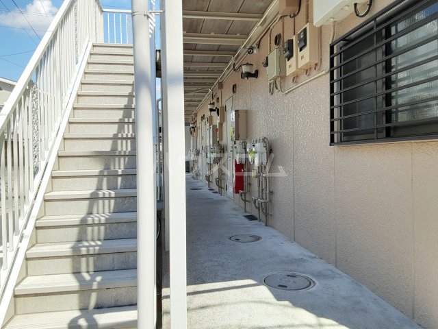 14/18 エントランス