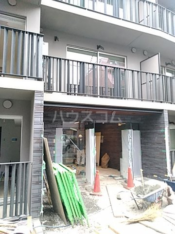 22/30 エントランス