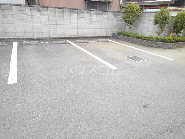 14/21 駐車場