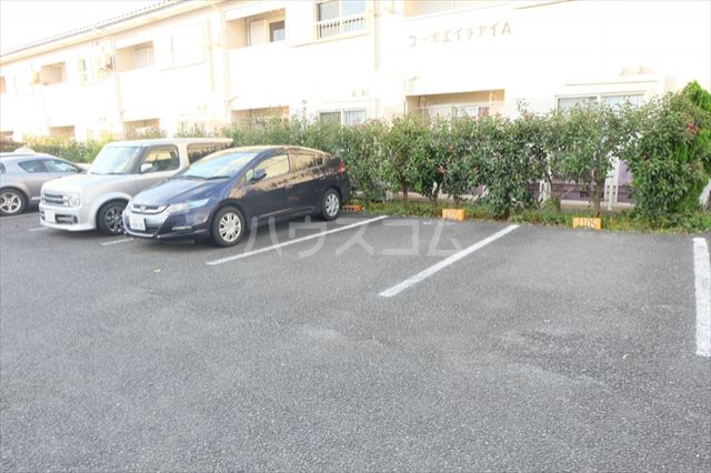 22/30 駐車場