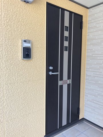 28/30 エントランス