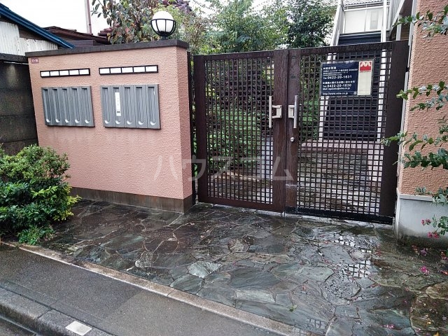 15/20 エントランス