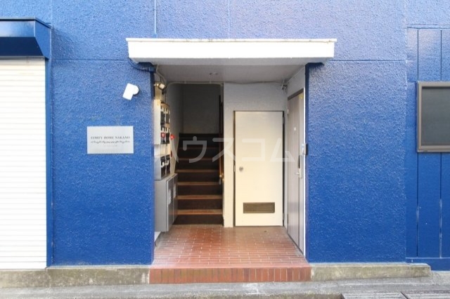 18/20 エントランス