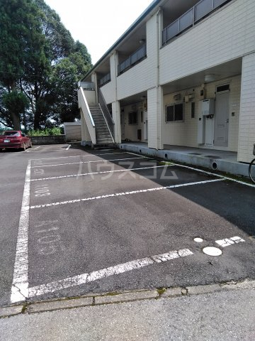 22/30 駐車場