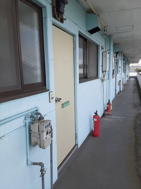 19/20 エントランス