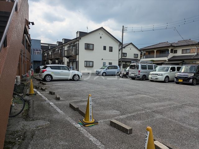 22/30 駐車場