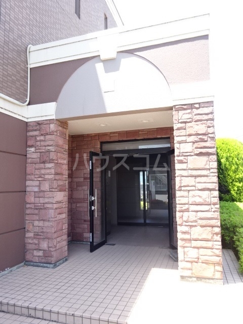 13/20 エントランス