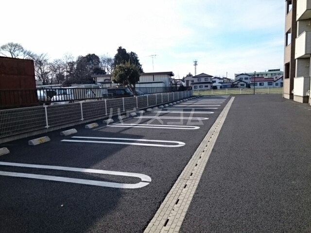 14/21 駐車場