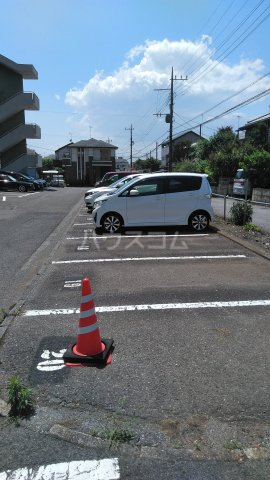 22/30 駐車場
