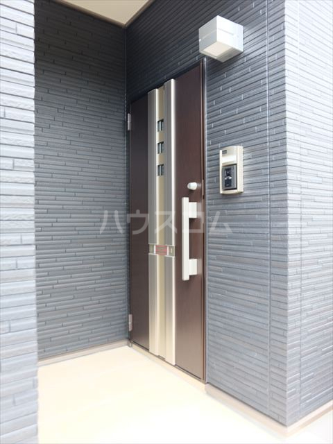 20/29 エントランス