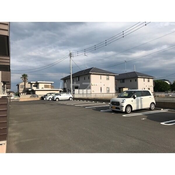 14/22 駐車場