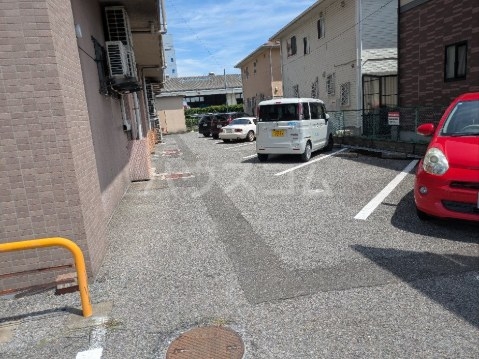 20/30 駐車場