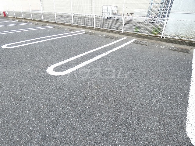 17/27 駐車場