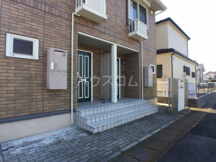 19/30 エントランス