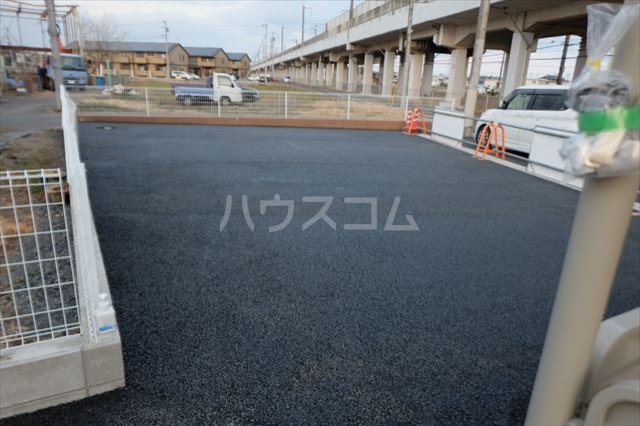 22/28 駐車場