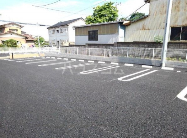 14/20 駐車場