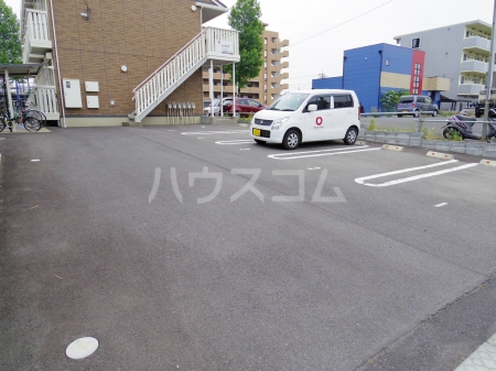 2/6 駐車場