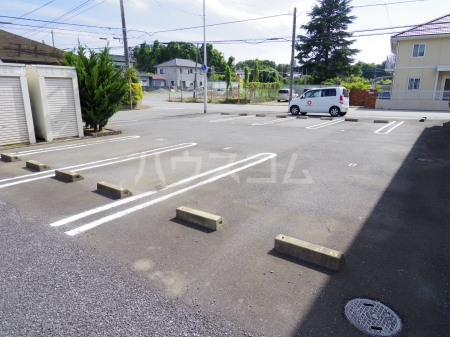 2/7 駐車場