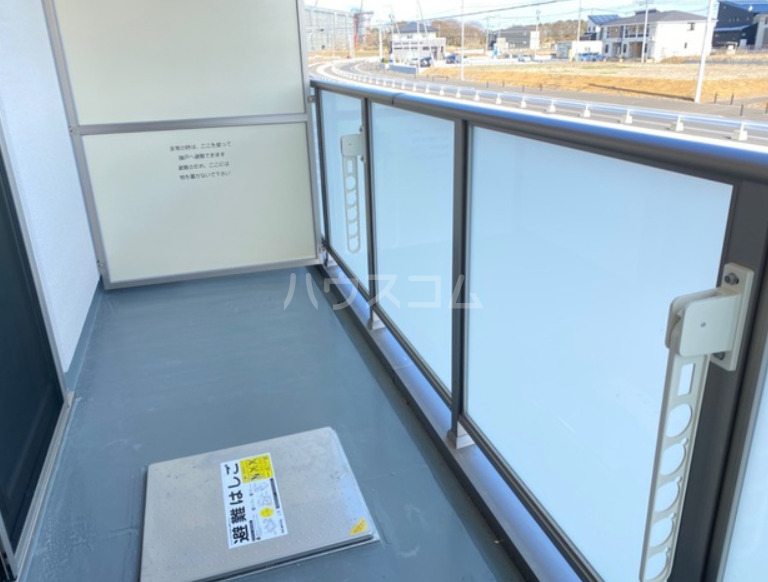 16/27 バルコニー