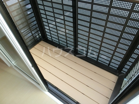 13/23 バルコニー