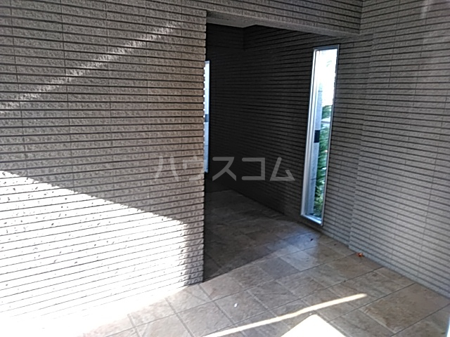 29/30 エントランス