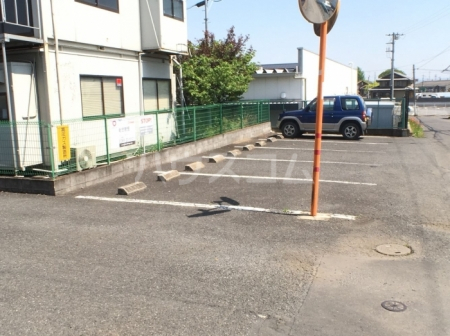 16/20 駐車場