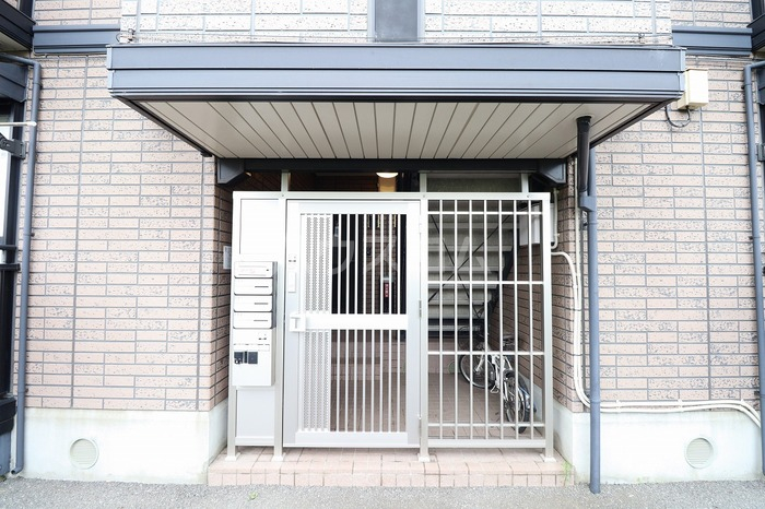 21/26 エントランス