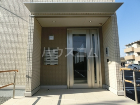 18/20 エントランス